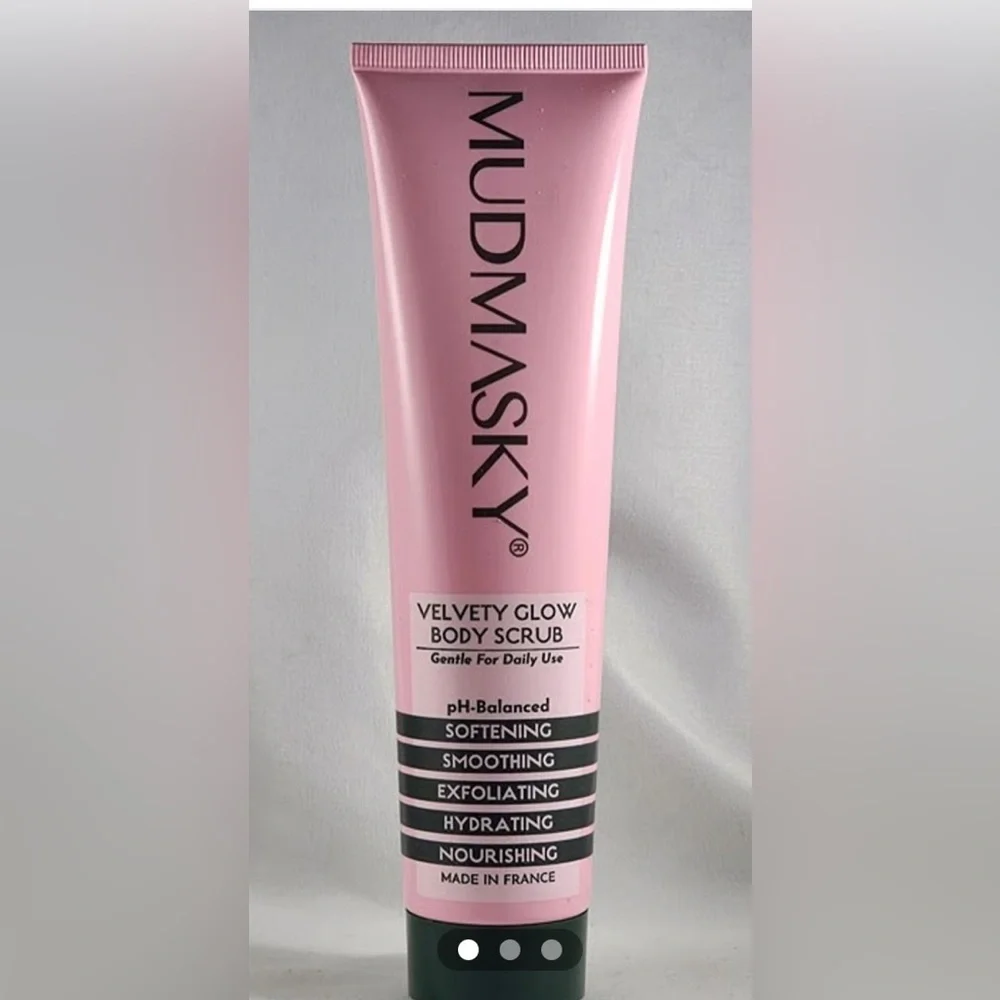 NEW! MUDMASKY velvety glow body scrub full size 180ML